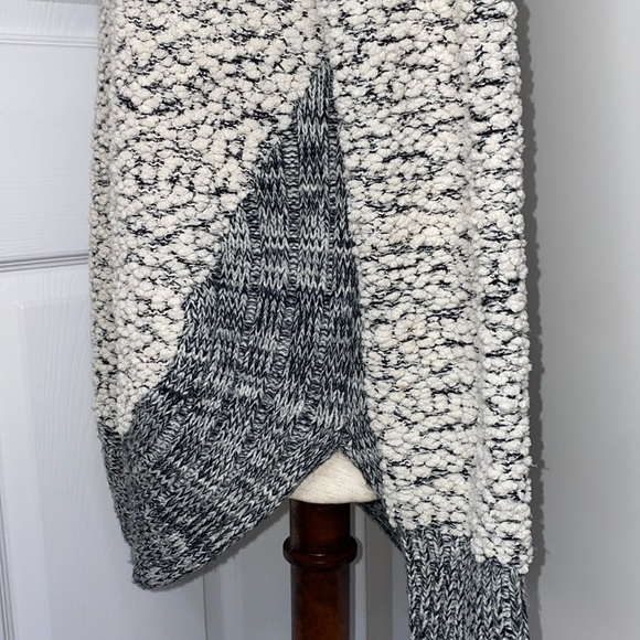 Hippie Love Sweater Size M - Picture 5 of 9